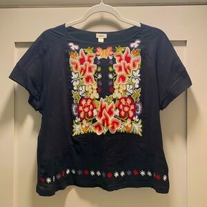 Embroidered floral cropped tee | Anthropologie | Size small